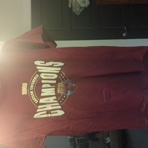 Size small Hershey bears tshirt